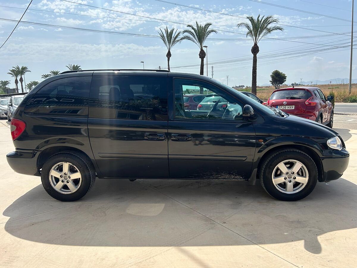 CHRYSLER VOYAGER LX 2.8 CRDI AUTO SPANISH LHD IN SPAIN 154K 7 SEAT SUPERB 2007